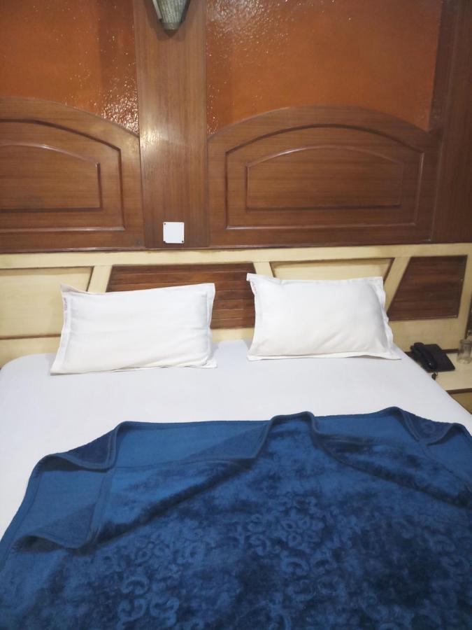 Hotel Diplomat Inn ニューデリー エクステリア 写真